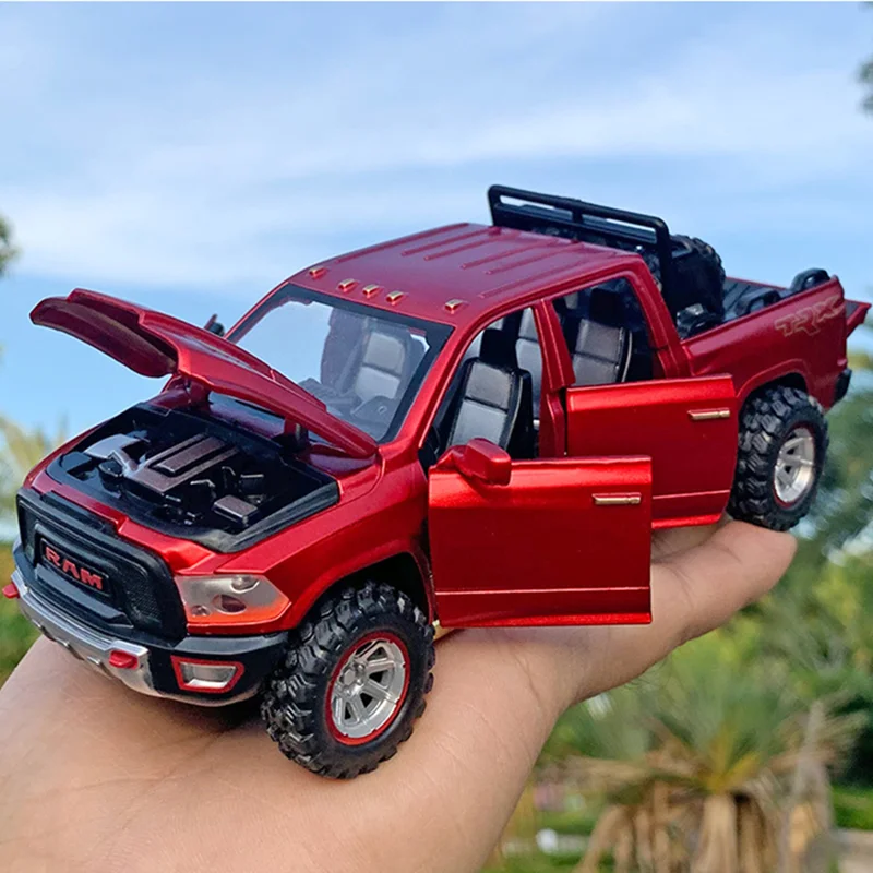 Модель автомобиля Dodge Ram TRX