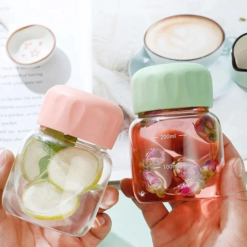 przenośna mała przezroczysta plastikowa butelka na wodę kawę i herbatę idealna do podróży 250 ml