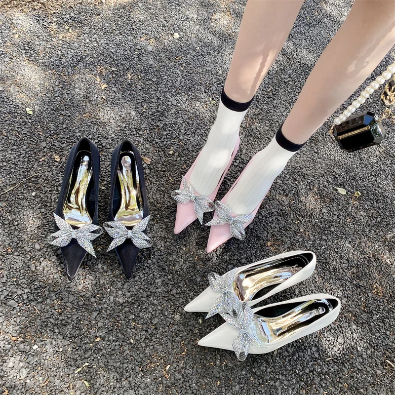 

Роскошные Дизайнерские летние женские туфли на высоком каблуке, однотонные сандалии с острым носком, блестящие туфли-лодочки с бантом-бабочкой, женская обувь