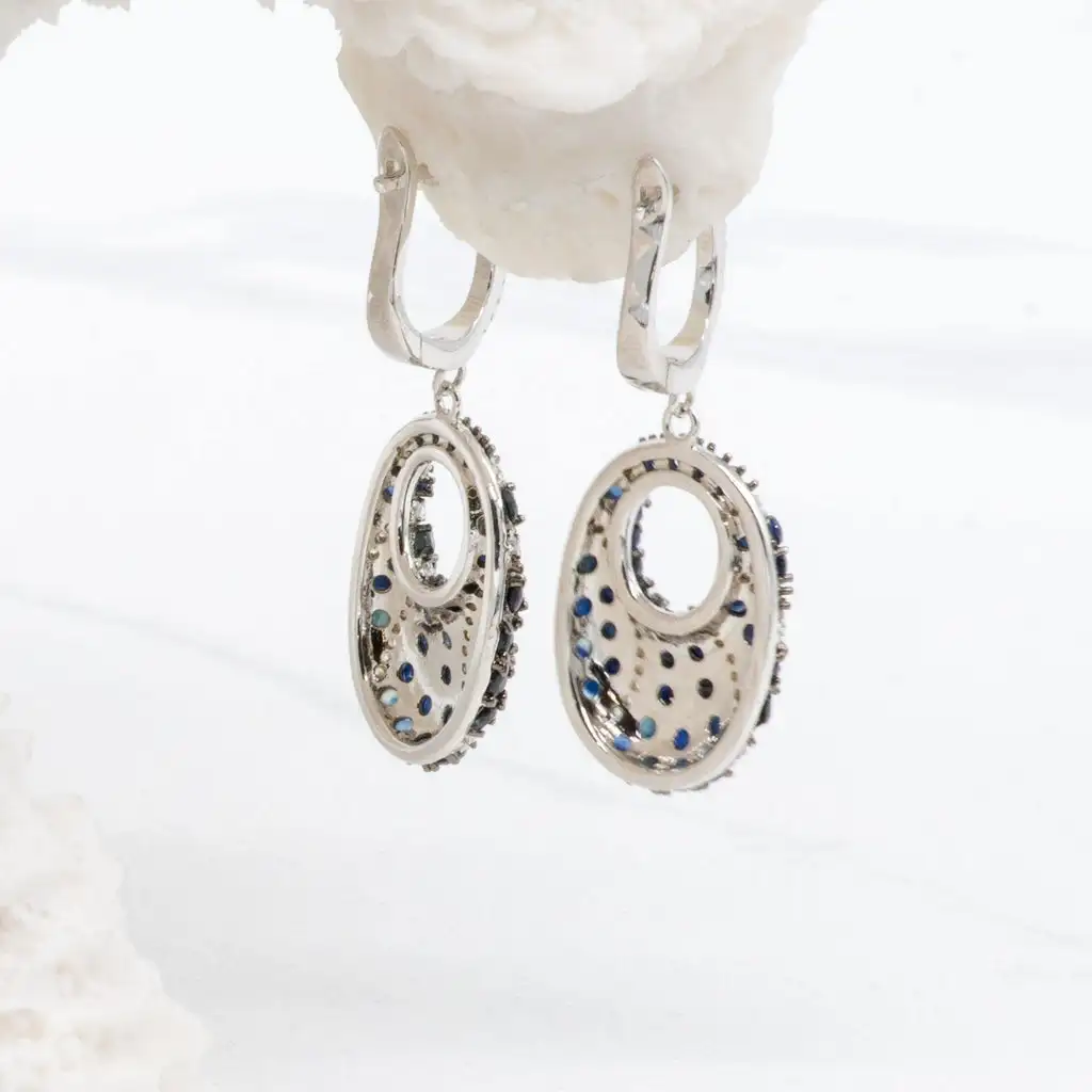 Серьги-подвески женские из серебра 925 пробы с натуральным голубым сапфиром -