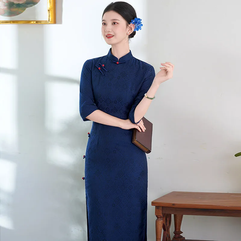 Фото Blue Republic of China Style Cheongsam с длинными рукавами, улучшенное 2320, новое женское облегающее платье Ципао в стиле ретро на весну и осень №1
