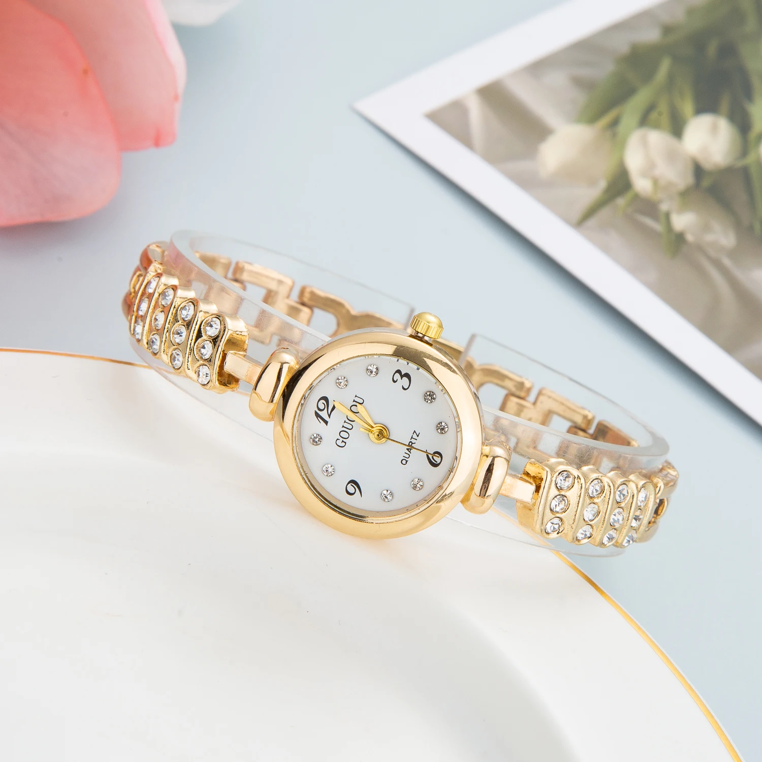 Luxury Designer Watch for Women 2023 New Jewelry Diamond Crystal Bracelet Watches for Womens Elegant Fashion Quartz Wristwatches