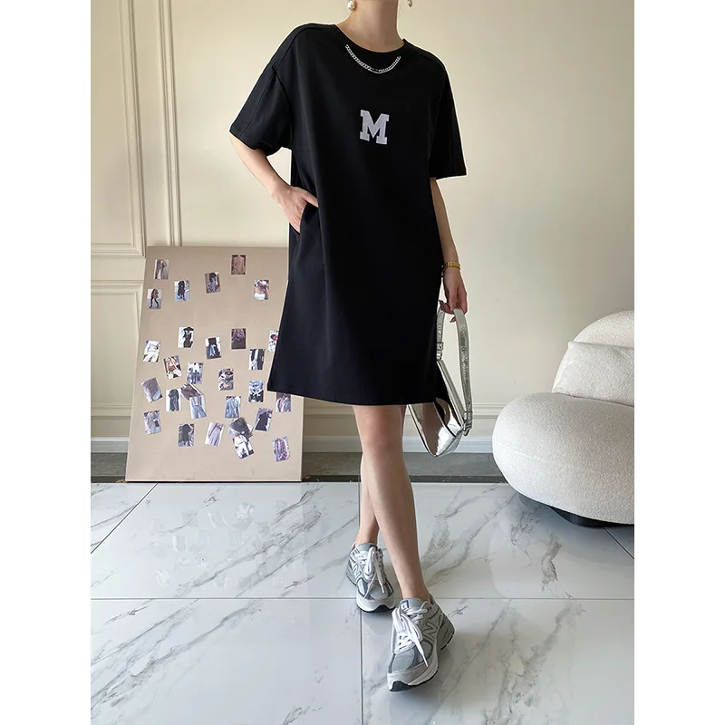 Простое платье-футболка с надписью дизайнерское нишевое Трендовое летнее Новое