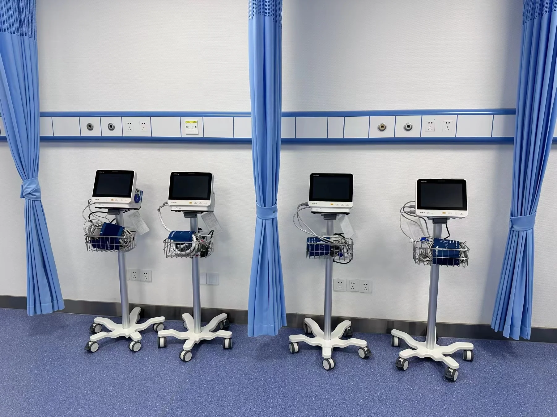 Тележка для монитора IPM10 12 Мобильная тележка