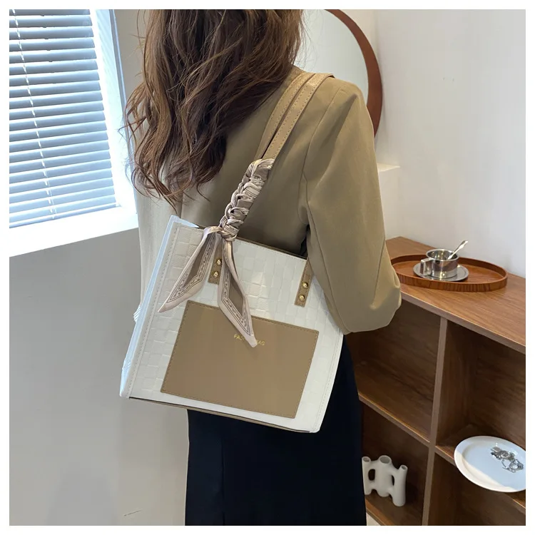 Silk Scarf Decorative Temperament Commuter Bag Female Popular Style Texture One-shoulder Tote Bag
