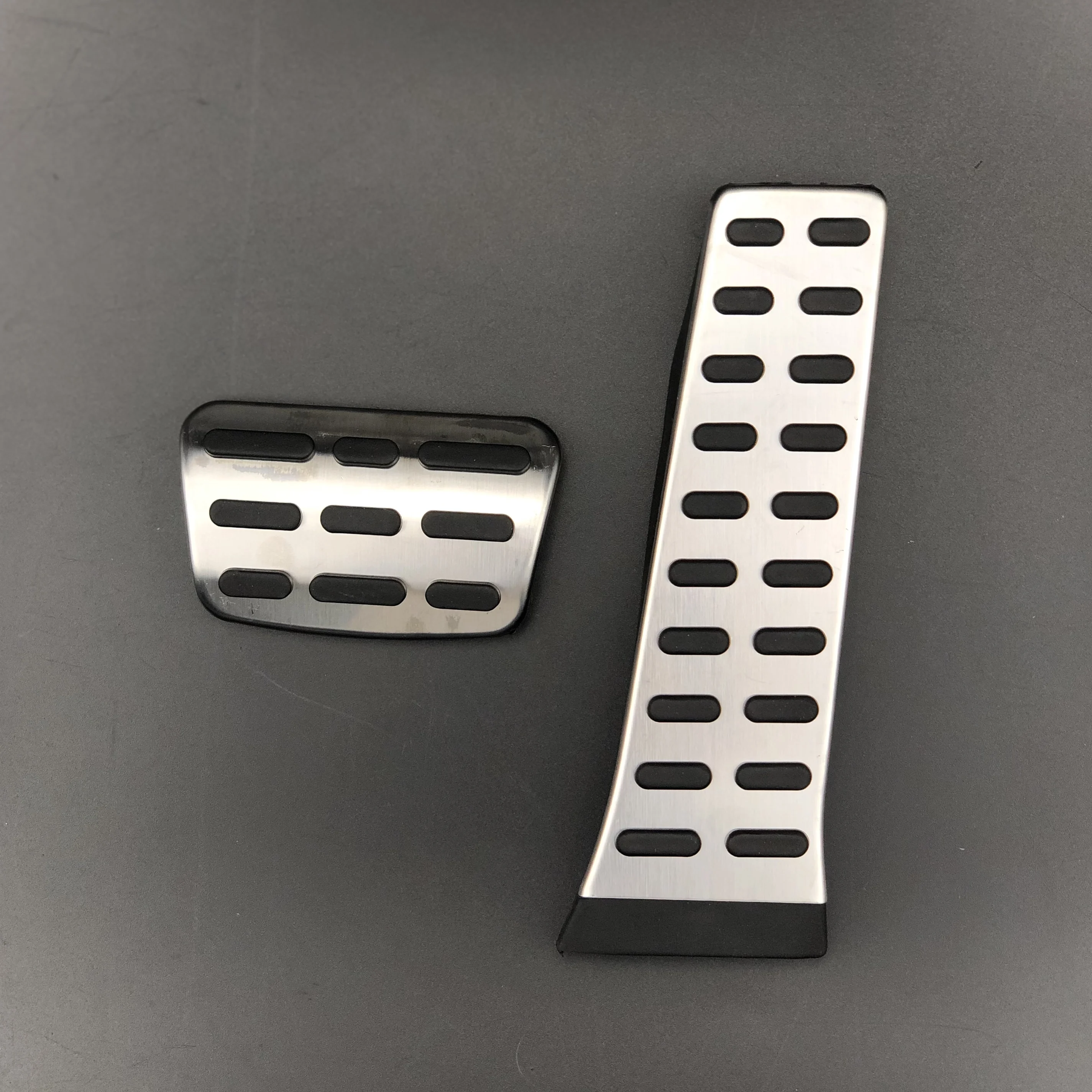 

Car accessories Accelerator Gas Brake pedal For Hyundai SANTAFE Mistra iX35 i35 iX45 i30 i40 Avante Veloster Genesis AZERA EQUUS