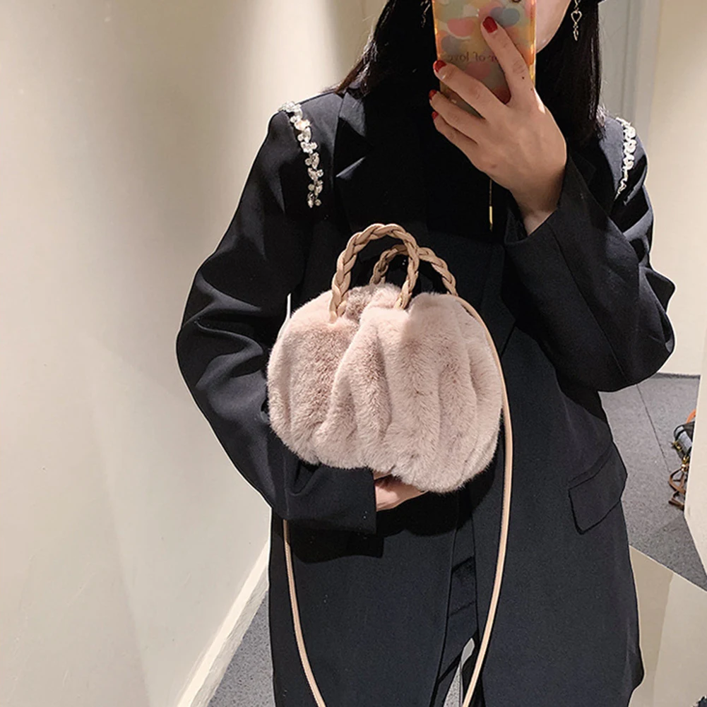 Fashion Wallts Women Mini Shoulder Bags Female Winter Plush Underarm Bags Leopard Soft Fluffy Tote Bags Small Purses Winter Bag