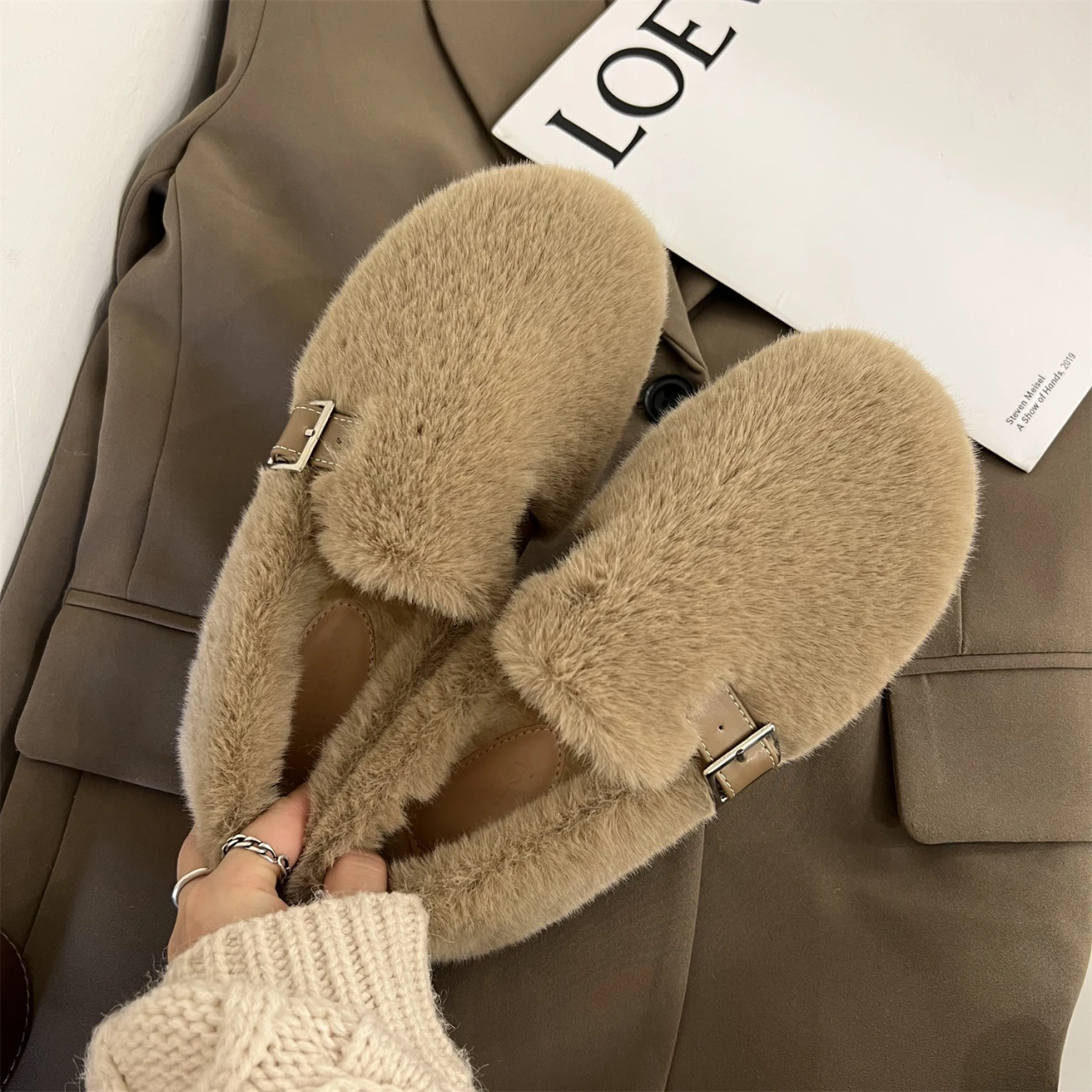 Женские меховые Лоферы LazySeal на мягкой подошве выразительные теплые без застежки