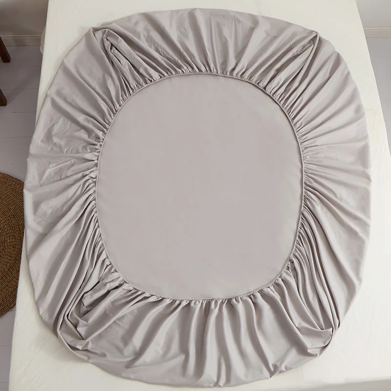 Простыня однотонная хлопчатобумажная универсальная с резинкой наматрасник