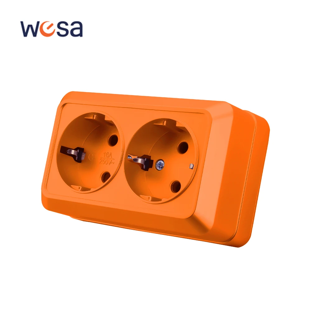 

WESA оранжевая настенная розетка