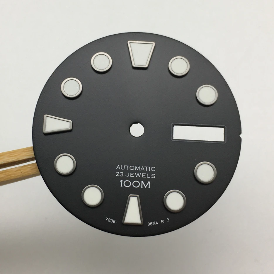 No Logo The 28.5mm Watch Dial Is Replaced with A Modified Dial That Literally for NH35A Calibre FB5-2 Men Watch Accessories