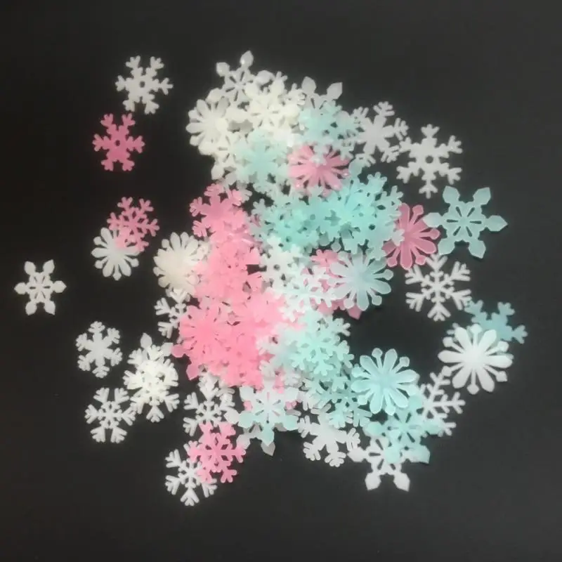 

100PCS/bag 2020new Colorful Luminous Snowflake Glow In The Dark Toys Fluorescent Painting Toys PVC Stickers for Kids Room Gift