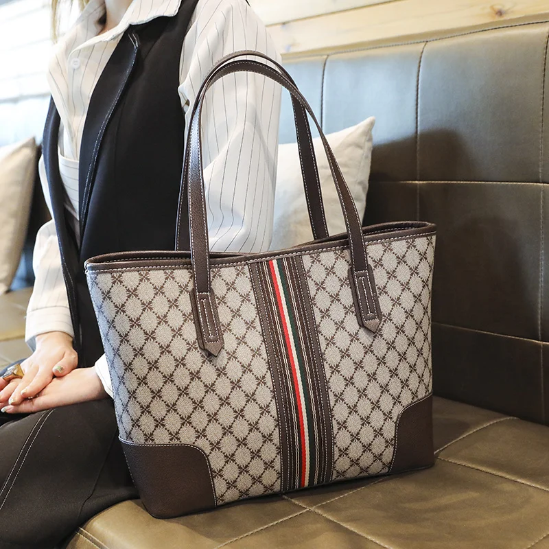 

Shoulder Tote Bags For Women 2023 New Luxury Fashion Large Leather Shopping Designer Plaid Travel Party Female Laptop Handbags