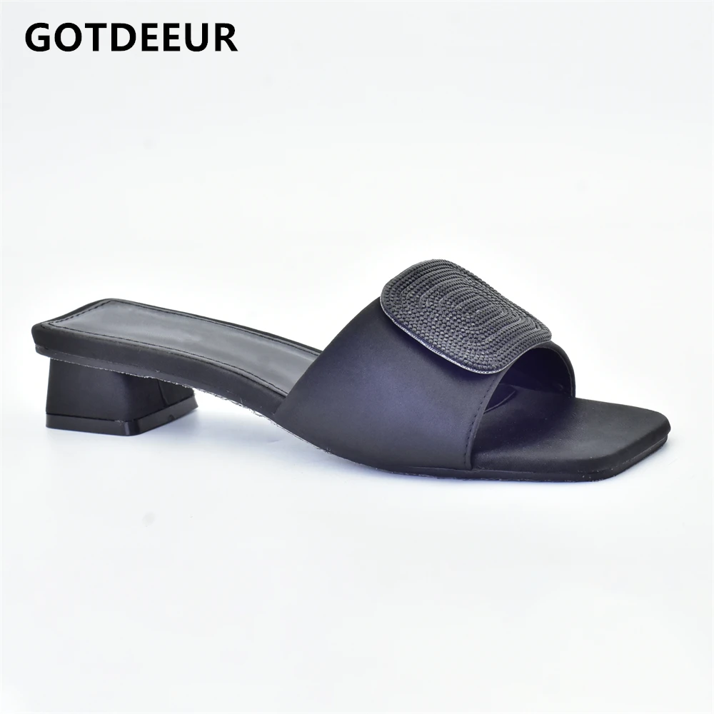 

Latest Women's Wedding Banquet Shoes with Rhinestones Women's Shoes Party Pumps Women's Low-heeled Slippers Wedding Shoes Bride