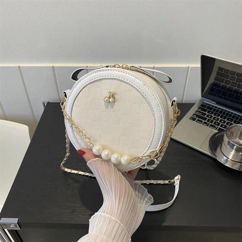 Round Contrast Color Women's 2023 New Fashion Box Small round Temperament Wild Pleated Chain Shoulder Messenger Bag