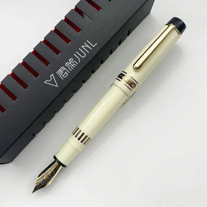Фото Новая ограниченная серия, белый цвет! Перьевая ручка WingSung 930 с поршневым механизмом, перо N0.9 Iraurita F/M/B, золотой/серебряный клипс, для бизнеса, учебы, в подарок №5