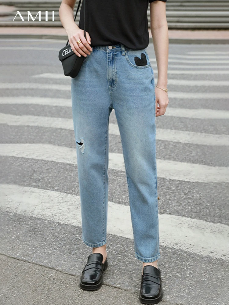 

AMII Minimalism Women's Pants Printed Love Shape Jeans for Female Casual Blue Elastic Hole Straight Denim Pantalones 12341186
