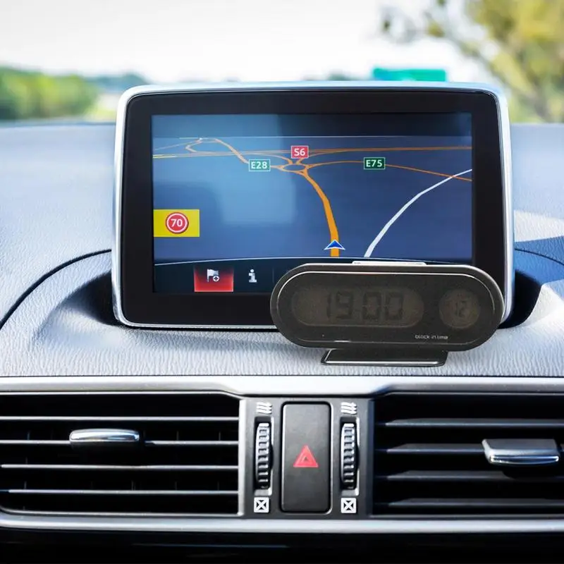 Автомобильные цифровые часы с измерением температуры и влажности автомобильный