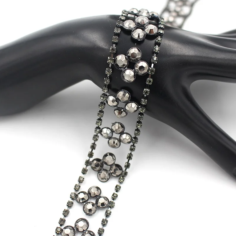 

1Yard Clover Flower Diamond A RhinestoneBead Claw Chain Trim Ribbon Lace For Sewing Wedding Dress Bag Cap Shoes Craft Diy