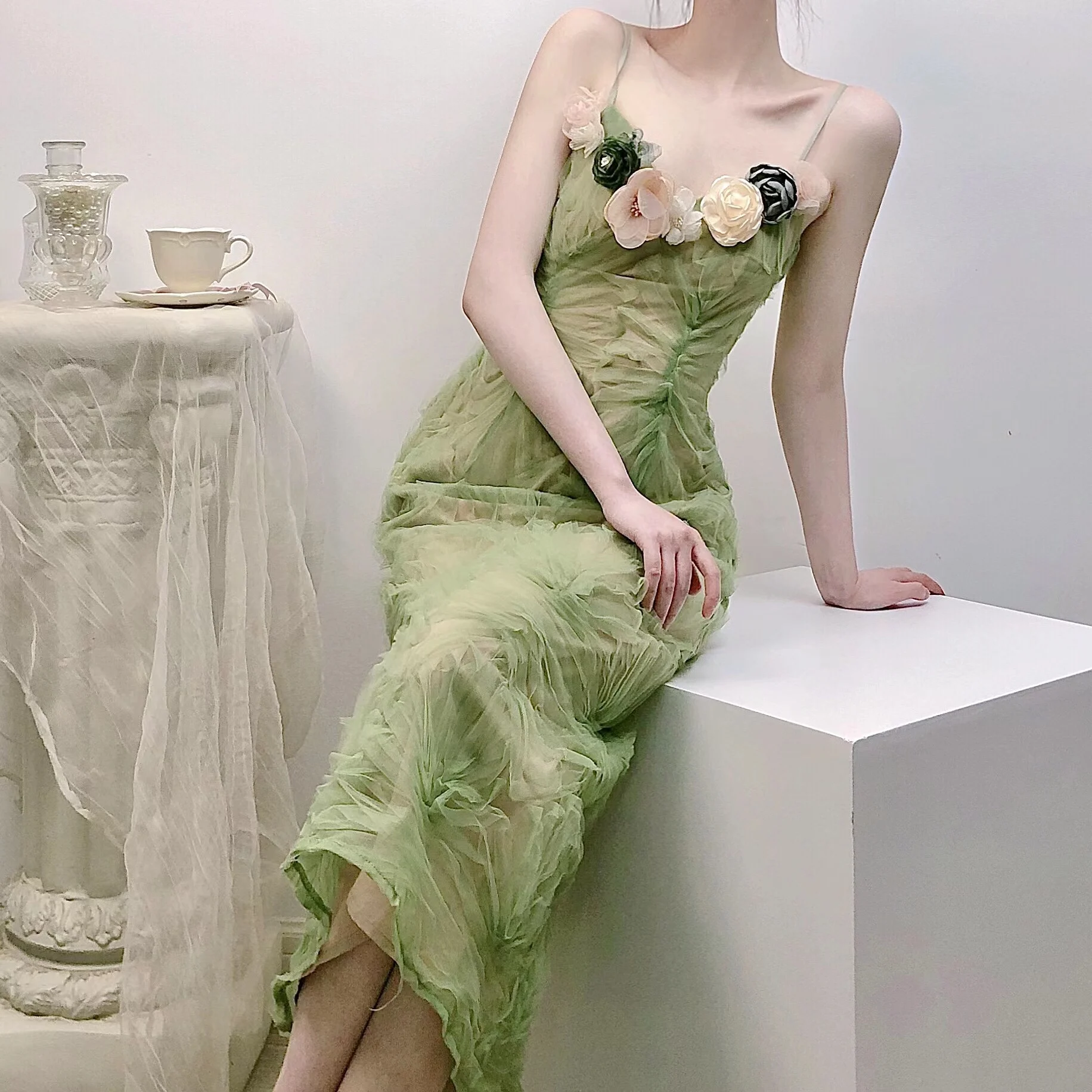 

Женское винтажное пляжное платье, зеленое платье без рукавов с высокой талией и вышивкой розы, одежда для отпуска, лето 2022