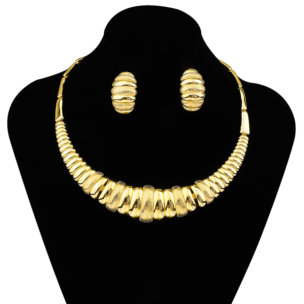 

African Gold Color Fine Jewelry Women's Necklace Earring Set Geometric Surface Raised Design Fashion Personalized Style Wedding