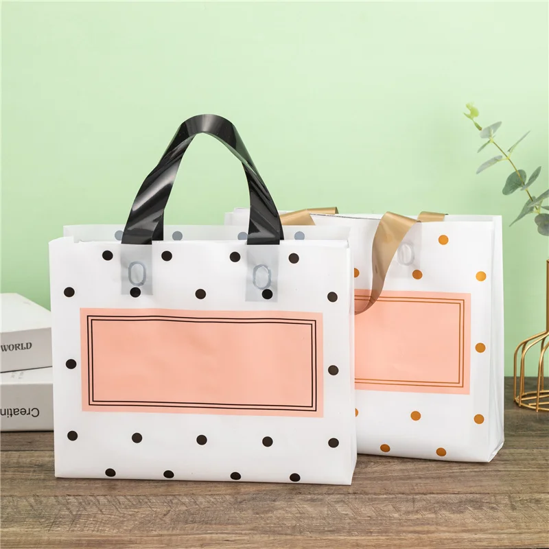 

300Pcs/Lot Thick Large Plastic Bags White Round Dots Pink Shopping Jewelry Packaging Bags Plastic Gift Bag With Handle