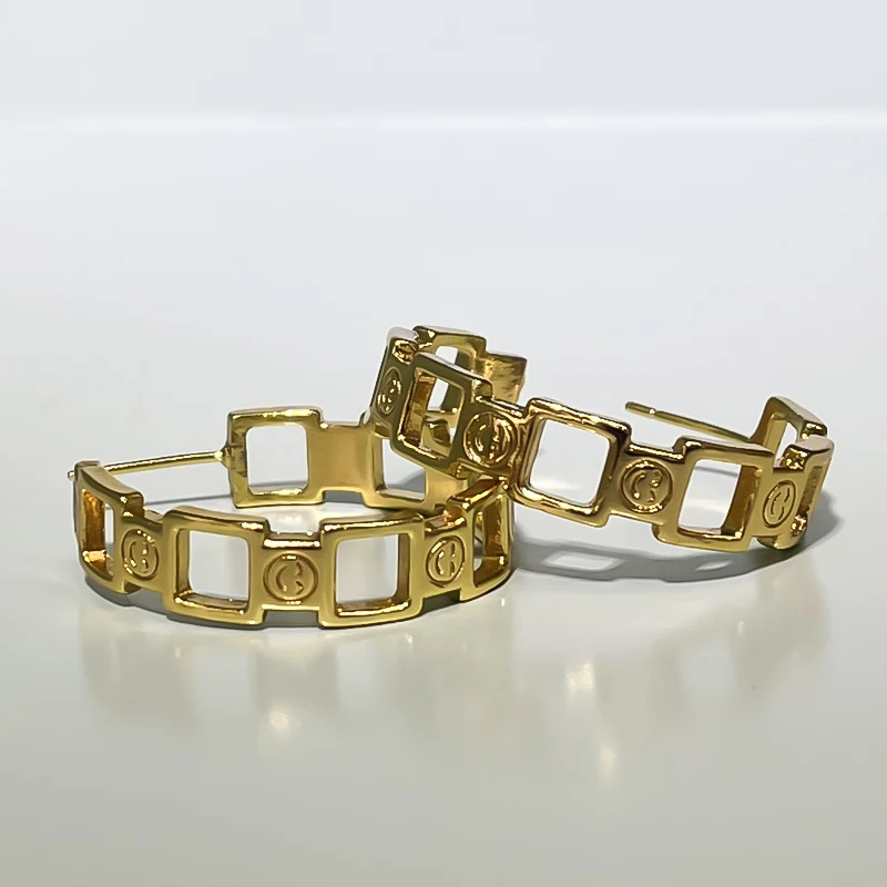 

Серьги-кольца женские золотистые круглые с улыбкой