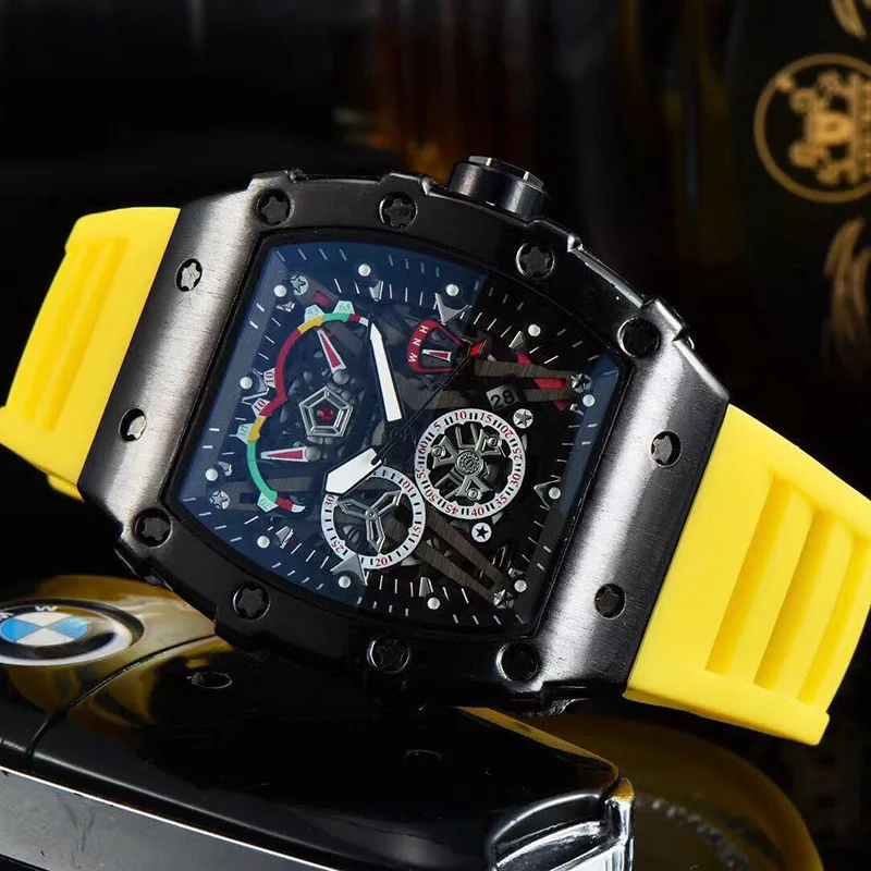 Мужские кварцевые часы с календарем рельефным рисунком