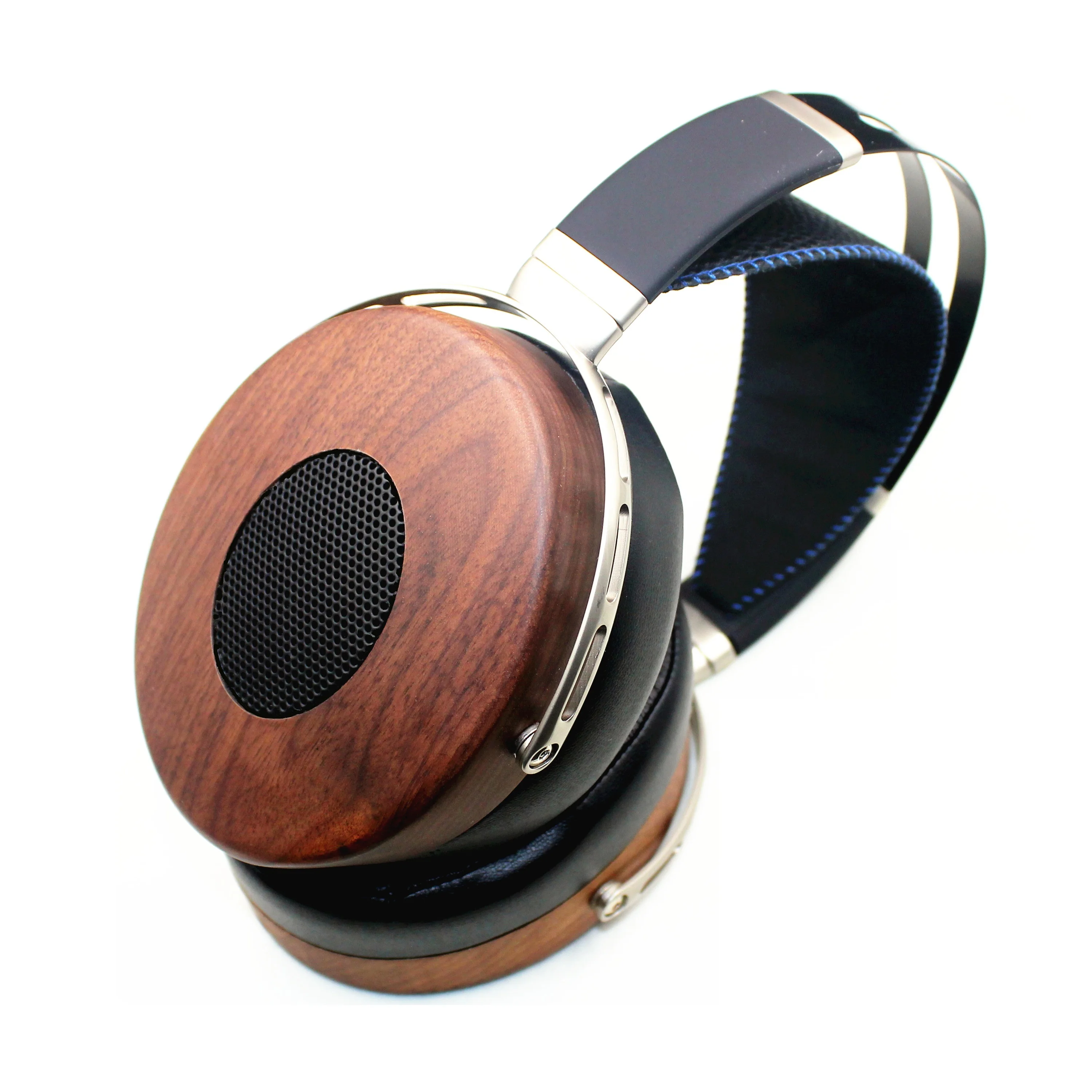 

High quality hifi headphone with 70mm driver unit and Hi-compliance roll edge and the diaphragm with the bio technology