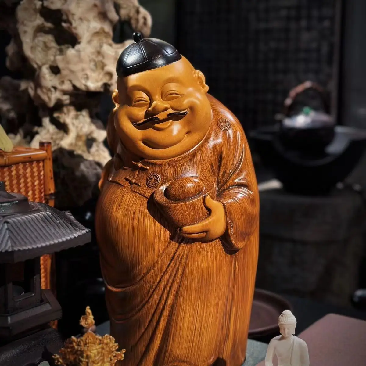 Украшения и украшения для владельца салатов. Мастер богатства - это мистер.