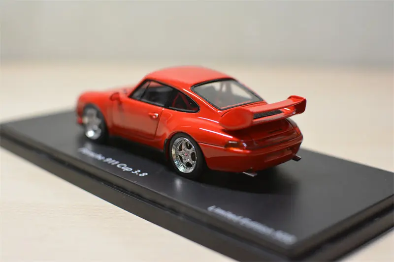 Фото Модель автомобиля Schuco 1:43 Porsche 911 (993) Cup 3.8 красного цвета из литого металла №4