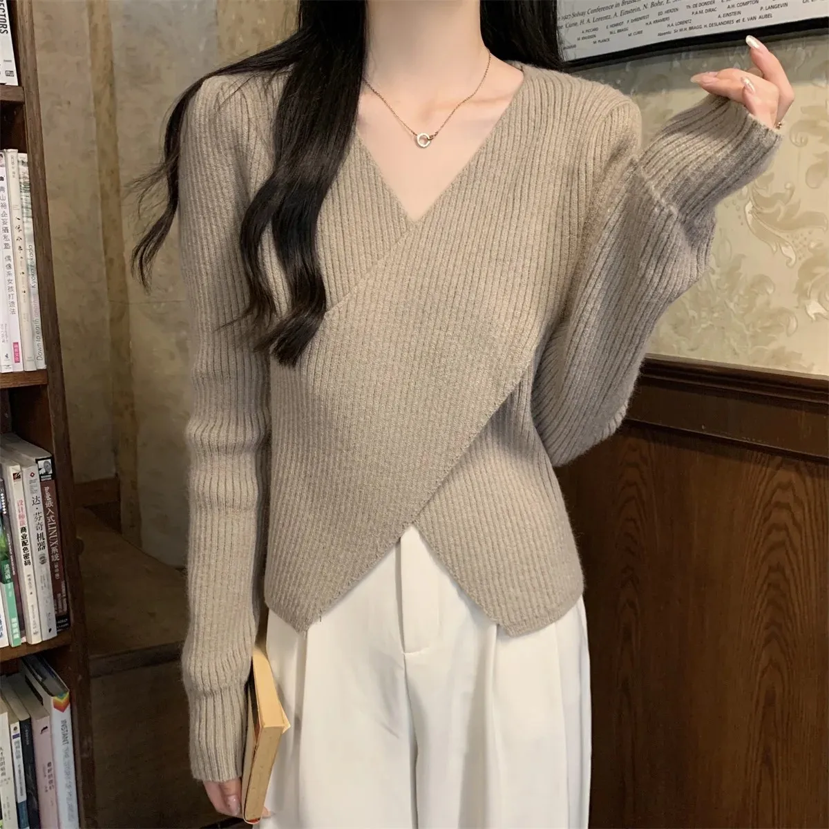 2023 Новое поступление осень/зима корейский стиль элегантный V-образный вырез