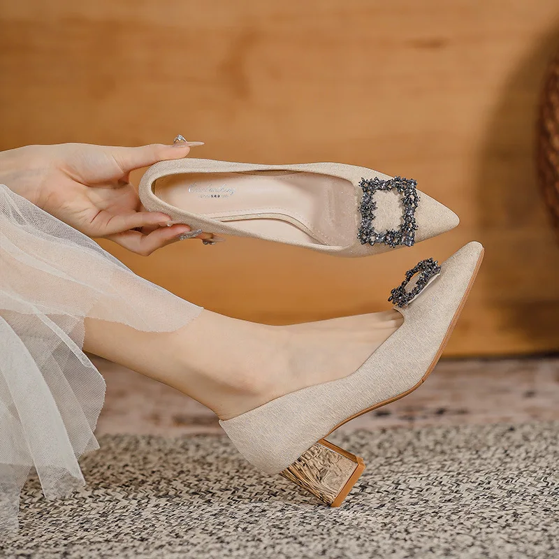 

Туфли-лодочки женские с острым носком, на низком каблуке, 5,5 см