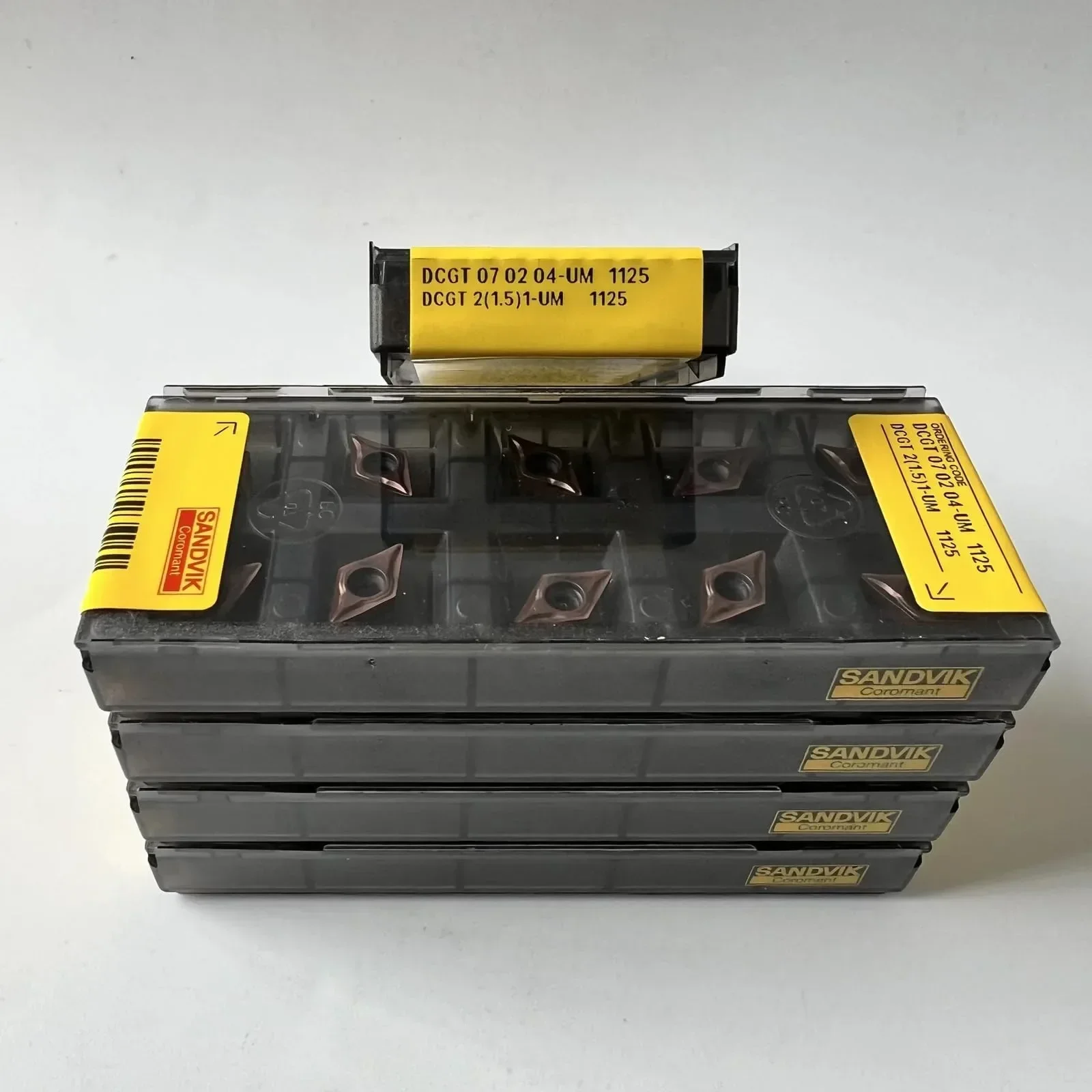 SANDVIK-Coromant  DCGT070204-UM 1125  10 шт. (art.: 3920d98113ff7) - 3920d98113ff7