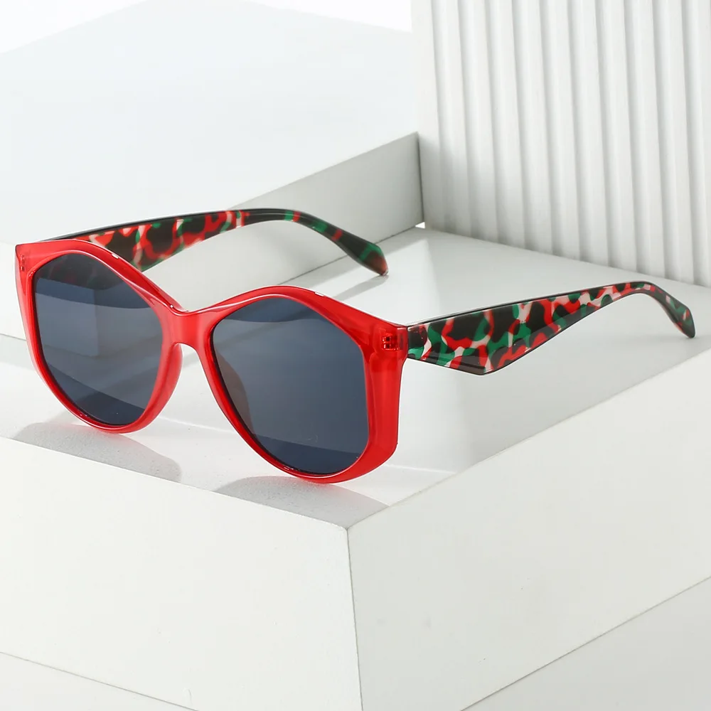 

New Fashion Pra Avant-garde Personality Collision Color Runway Light Luxury Spicy Girl Sunglasses Ins Net Red Sunglasses