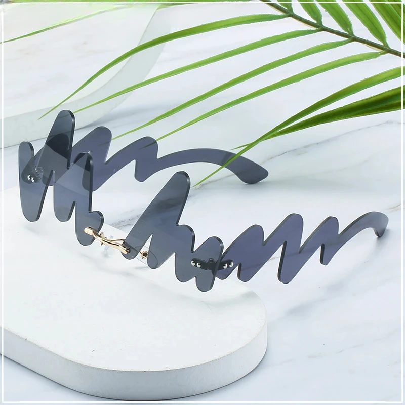 Индивидуальные забавные солнечные очки N-образной формы без оправы женские