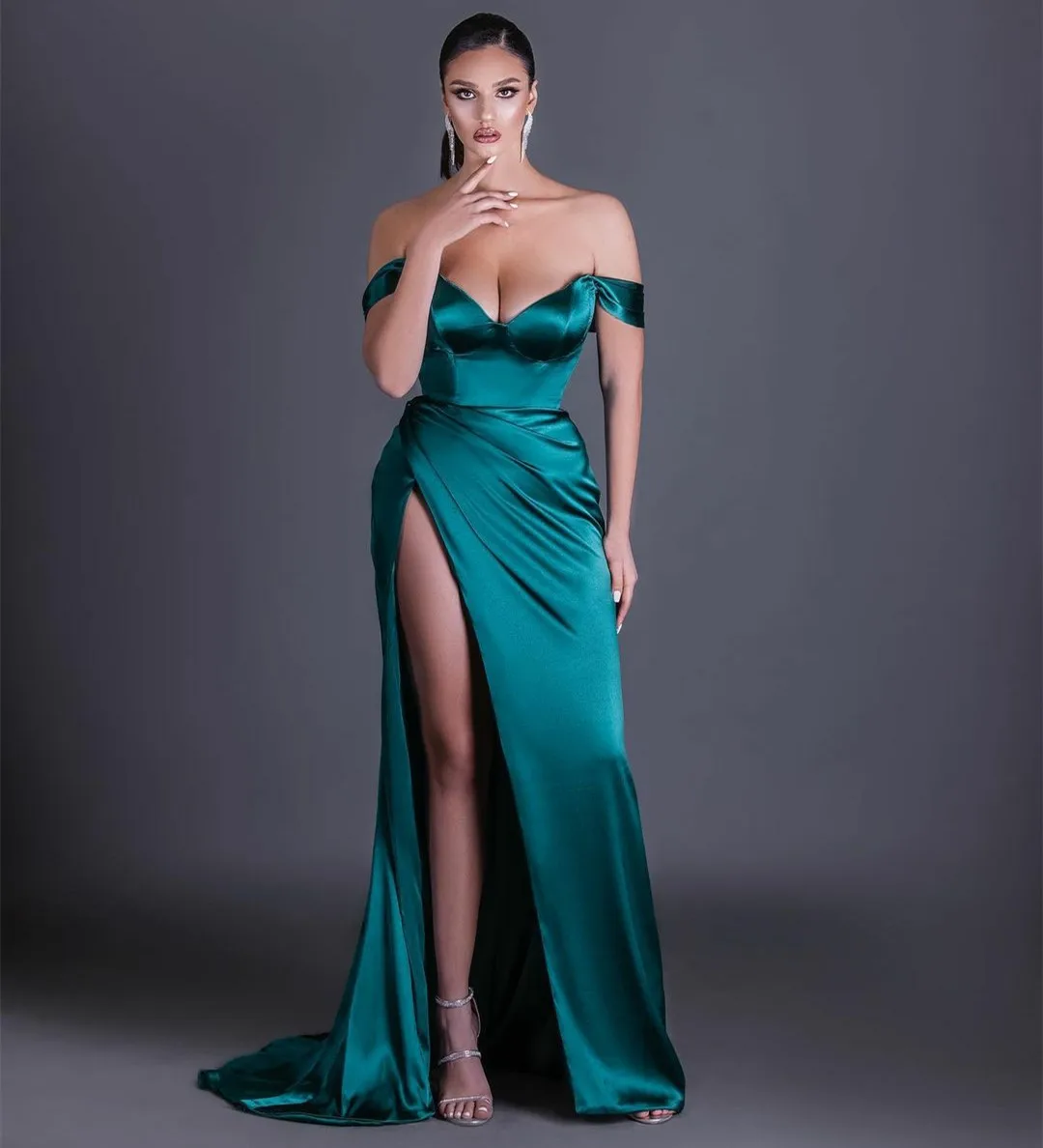 

Sexy Long Green Satin Prom Dresses With Slit Mermaid Off Shoulder Sweep Train Abendkleider Robes de Soirée for Women