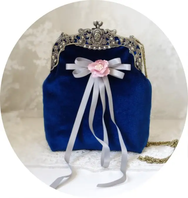 Lost In Vinatge Velvet Clutch Simulation Flower Ribbon Bow Exquisite Antique Princess Style Diagonal Cross Handle Grab Purse