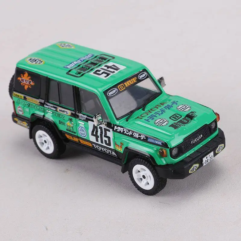 Фото Модель автомобиля Toyota Land Cruiser LC70 HUF из сплава, масштаб 1:64, Diecast Talk & GCD №5