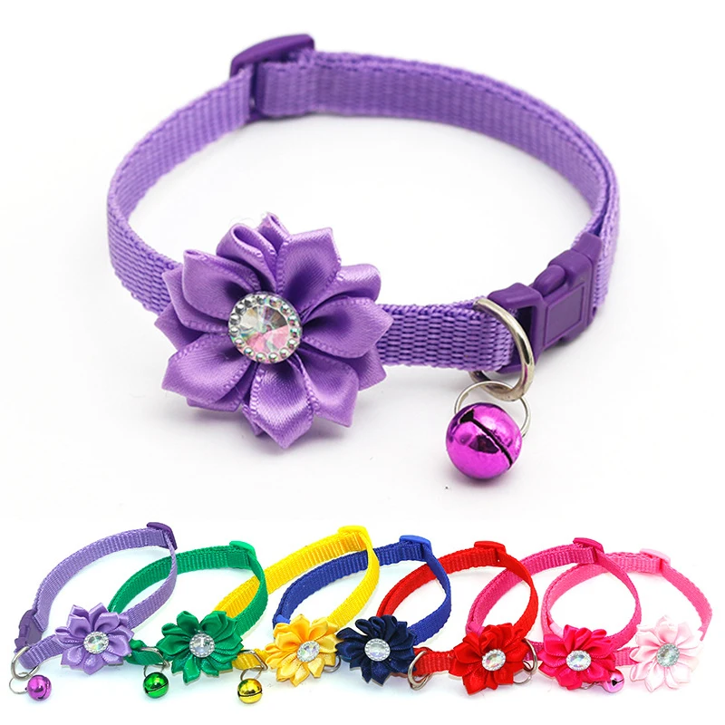 Adjustable Pet Collar Flower Bell Crystal Dog Cat Collar Easy Wear Buckle Dog Belt with A Bell Pets Anti Lost Pets Accessories B
