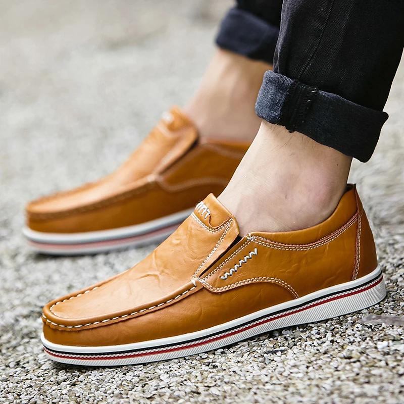 

WEH Men Casual Flats Leather Boat Shoes Moccasins Homme Driving Loafers Shoes Slip on Breathable Moccasins Hand Sewing Men Shoes