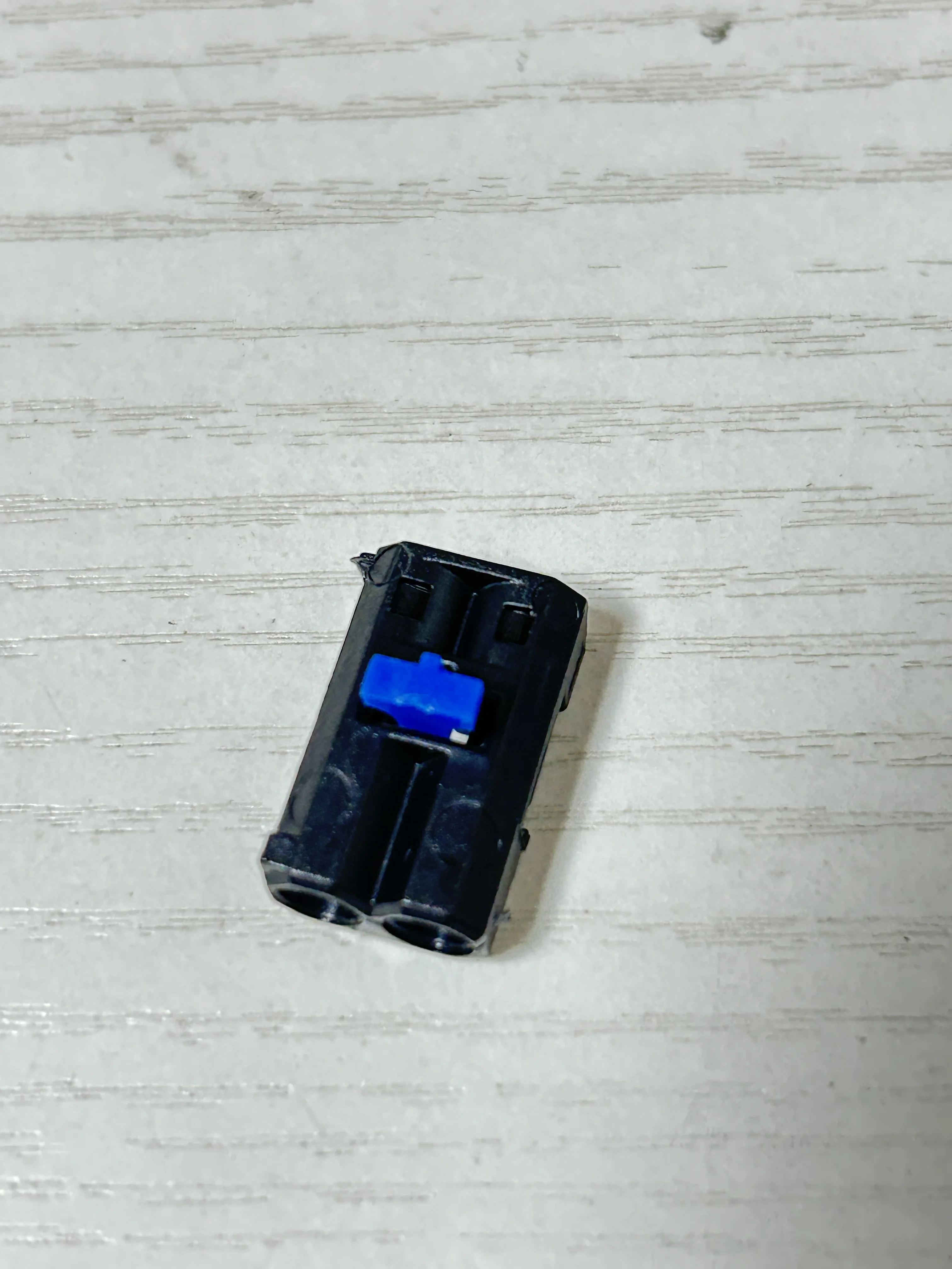 

Автомобильный волоконный штекер и гнездо с отверстием 4p