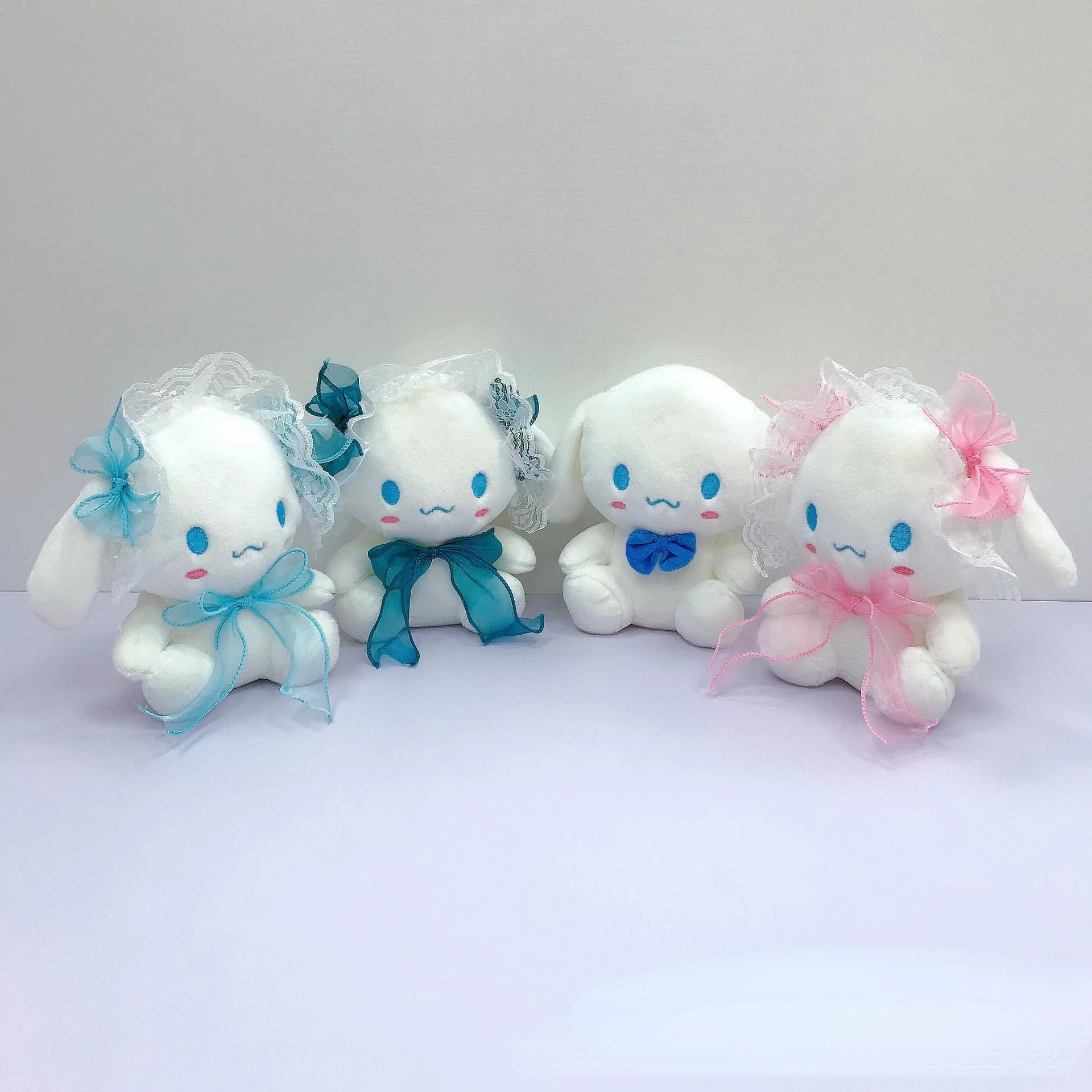 

21cm Sanrio series cartoon cartoon character Yugui dog plush toy big ear dog girl heart birthday gift doll machine gift toy