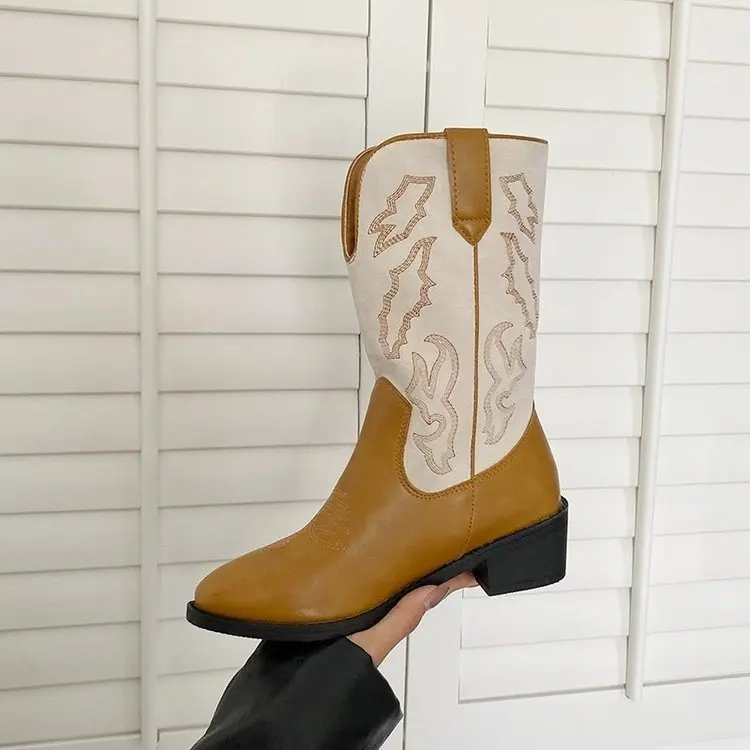 Сапоги на среднем каблуке с круглым носком женская резиновая обувь