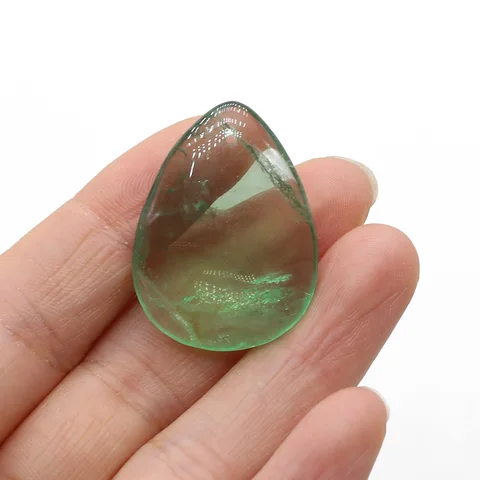 Аметистовый кулон в форме капли