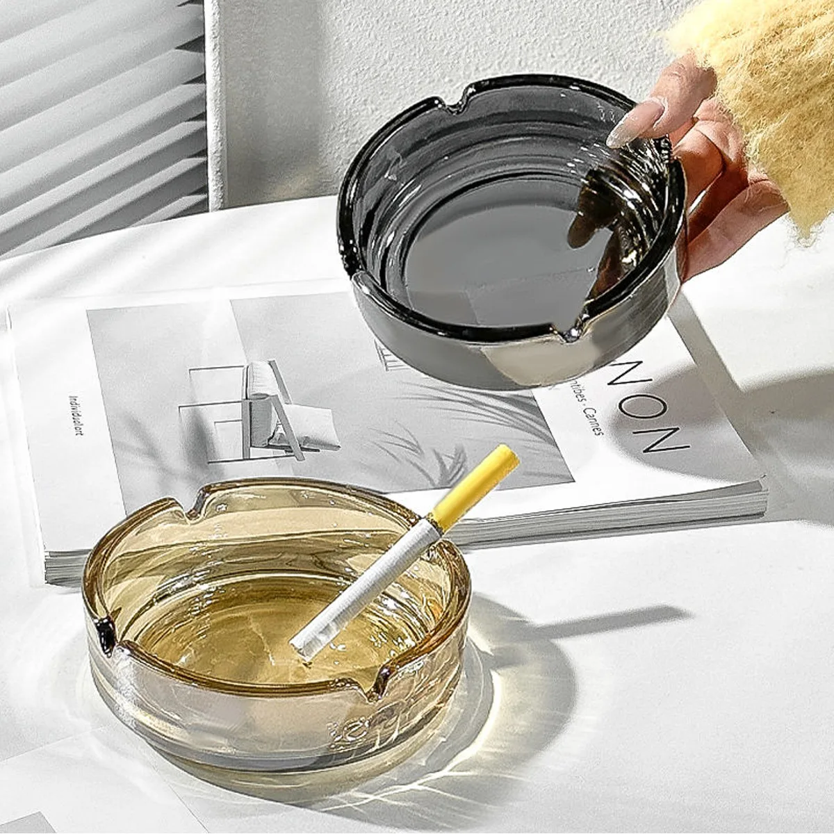 Пепельница из хрустального стекла в минималистическом стиле аксессуары для