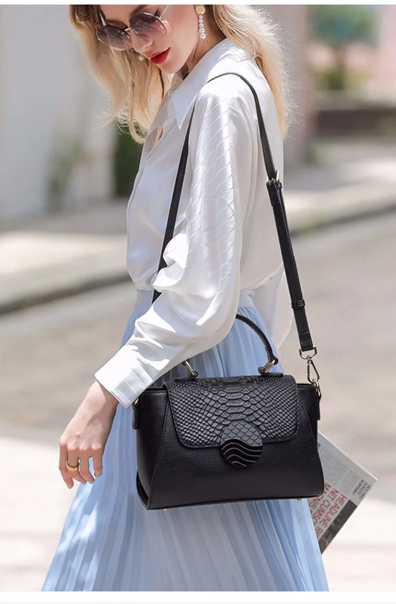 Fashion Pure Leather Women's Bag Fashion Wing Bag Versatile Genuine Leather Large Capacity Women's Bag Crossbody Bag Cowhide