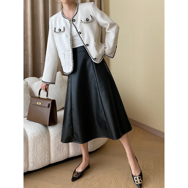 Рисунок 3 - Женское твидовое пальто