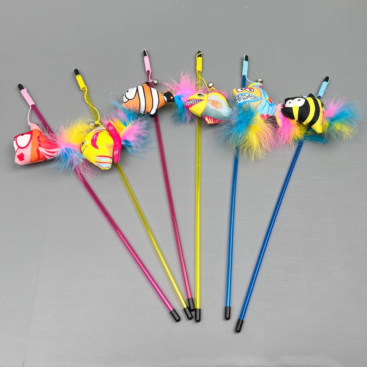

Teasing Cat Stick Pet Supplies Cat Chewing Toys Catnip Doll Feathers Throwing Interactive Cat Toys