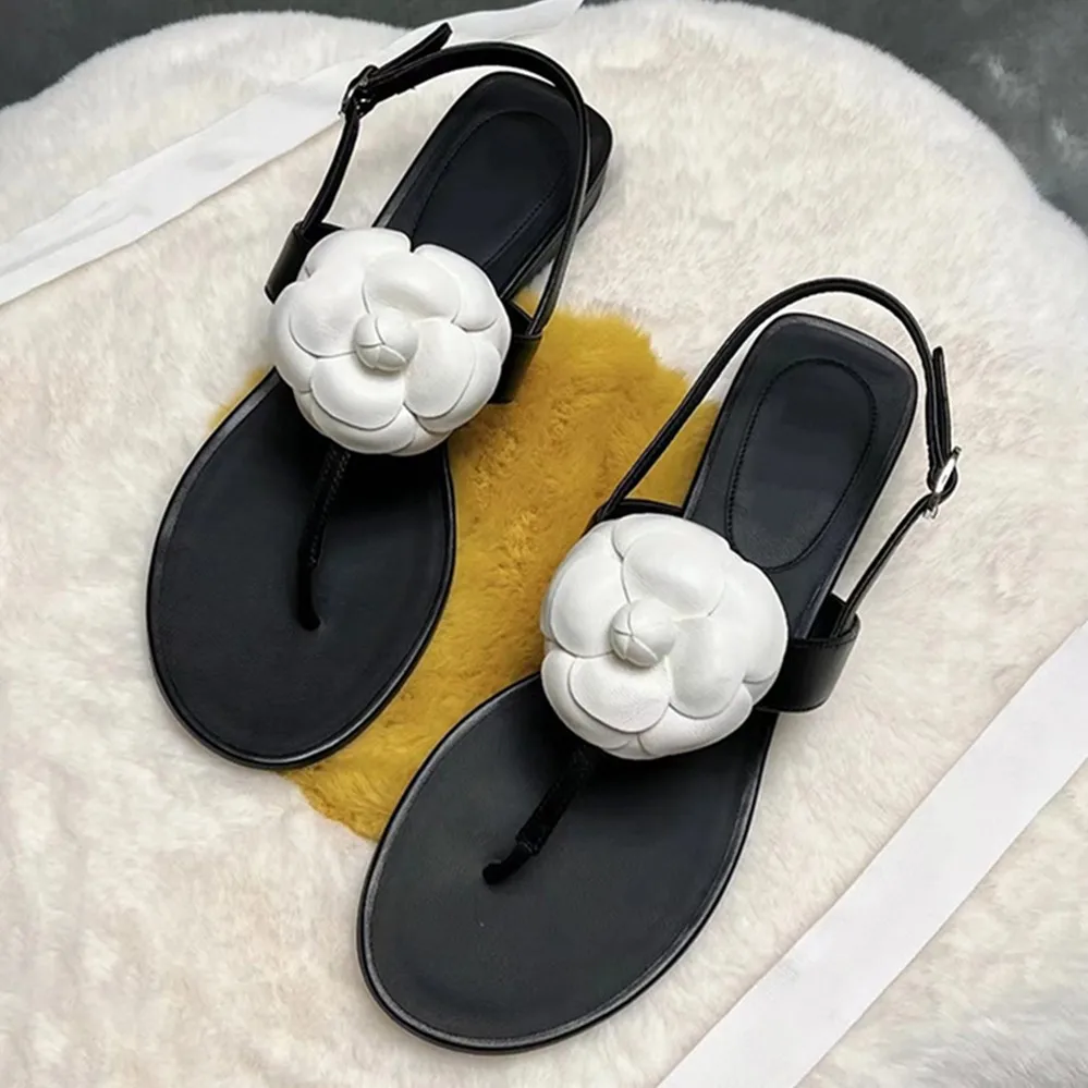 

Maxdutti 2023 New French Fashion Blogger Elegant Camellia Roman Casual Sandals Women Sheep Summer Flat Sandals Ladies